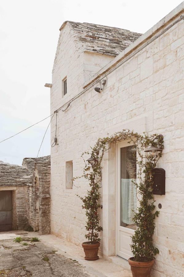 Trulli Lithos Suite ألبيروبيللو المظهر الخارجي الصورة